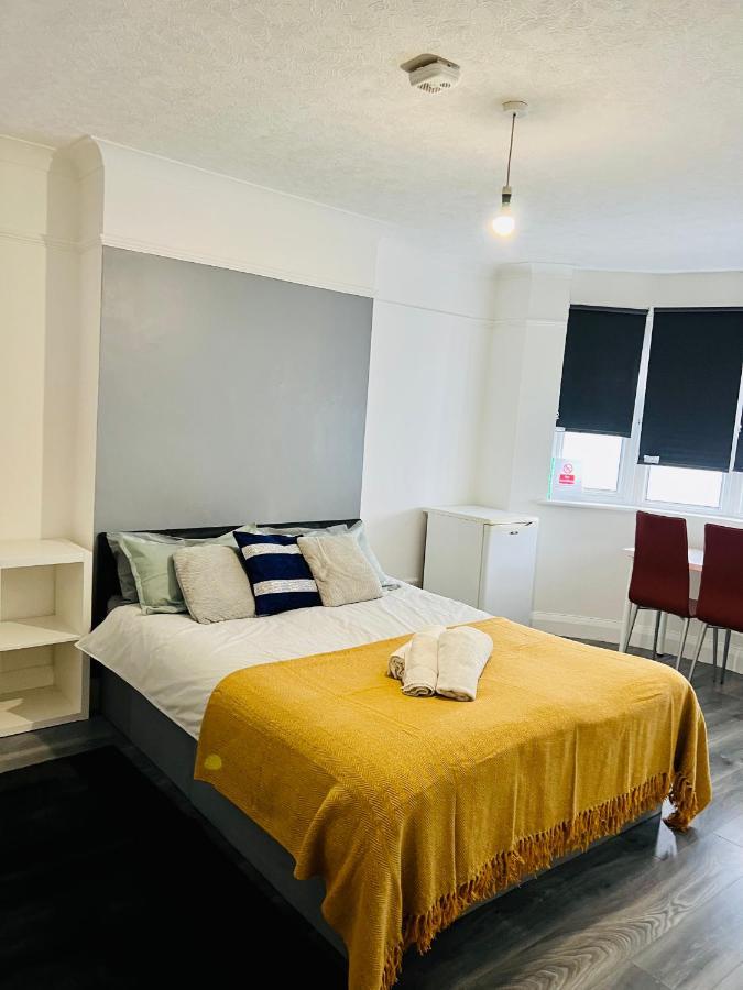 Beautiful Private Rooms In London Central Willesden Green Bagian luar foto
